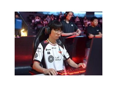 피어엑스 박치기 공룡이라는 별명에 걸맞는 공격성 보여줘