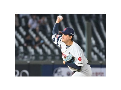 김원중 데뷔 첫 20홀드 달성 세이브는 1개 남겨두고