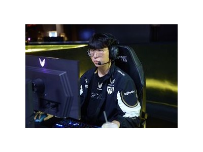젠지 2세트에서 바이퍼 박도현에 복수 성공