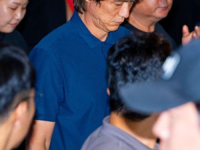 공항에서 욕설 터진 스타 선수 팬들 분노