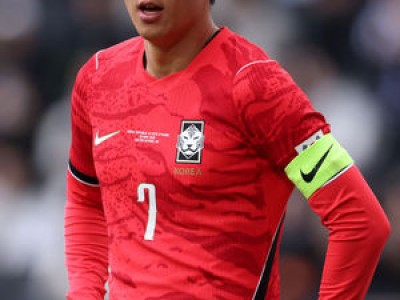 대한민국 축구 유니폼 최악이라는 혹평 받음