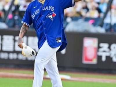 토론토 블루제이스 KBO 투수 영입에 관심 집중
