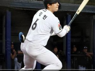 KT 위즈 19세 듀오가 한화 이글스를 꺾다