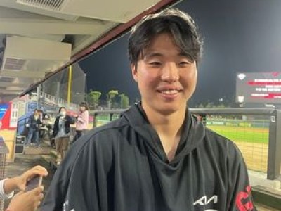 KIA 홍민규 20살 우완 투수 떠오르자마자 광주경기에서 폭발