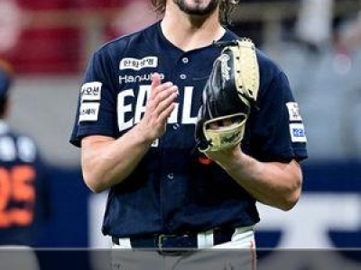 한화 이글스 33년 만에 전반기 1위 달성
